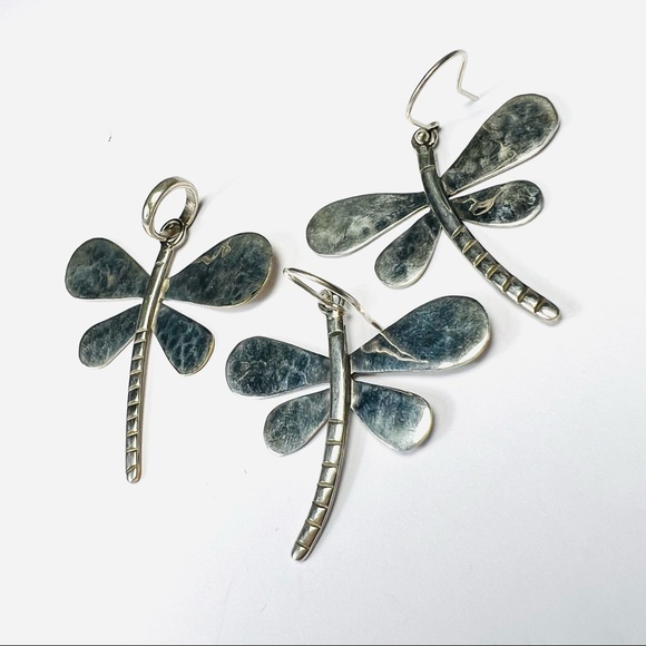 Super Pretty Dragonfly Earrings and Pendant Set Sterling Silver - Picture 3 of 7